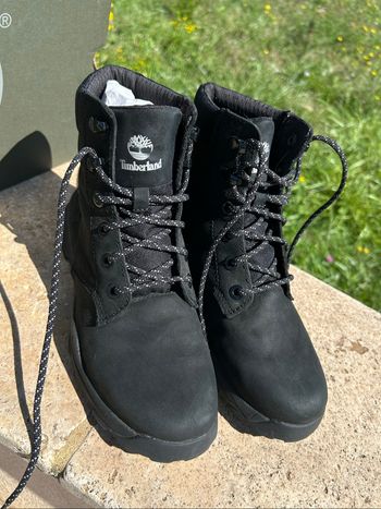 TIMBERLAND Boots bottines noires
