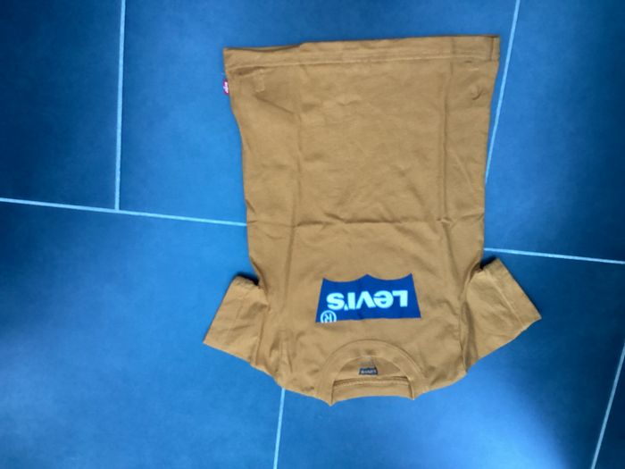 TEE shirt levis veritable