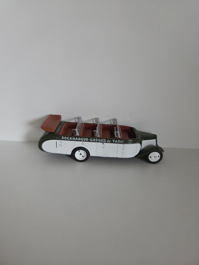 Miniature Citroën T23RU Chassaing 1947 - Bus/Autocar - Échelle 1/43 - Vert & Marron - photo numéro 2