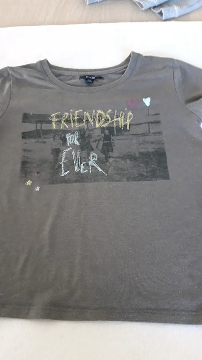 T-shirt taille 12 ans