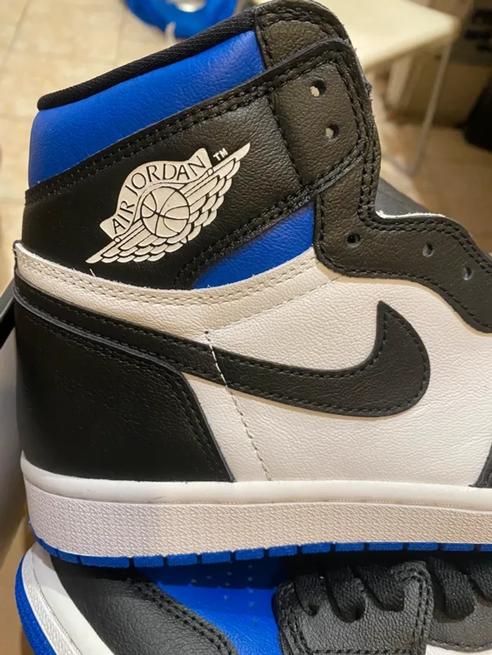 Jordan 1 rétro high og Royal Toe 9us neuf - photo numéro 6