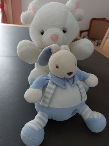 Peluches premier âge grelots