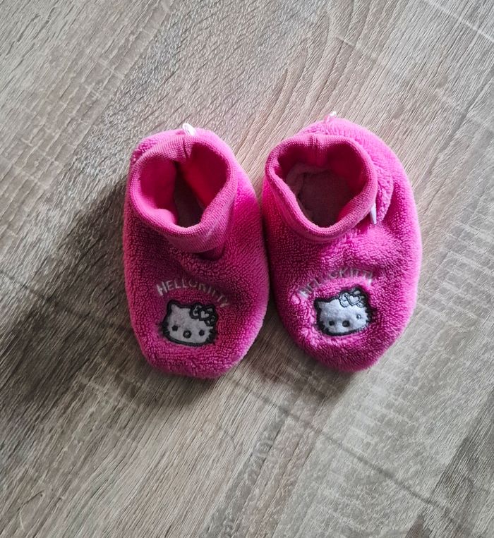 Chausson bébé Hello Kitty roses - Taille 21 - photo numéro 3