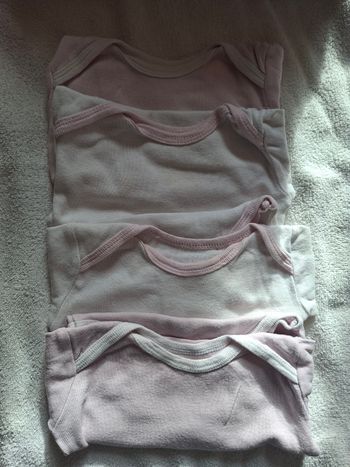 Lot de 4 bodies 3 mois