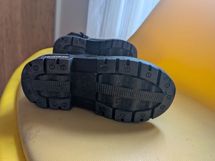 Bottines noires vernies très bon état - photo numéro 2