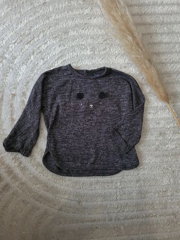 Petit pull léger bébé fille