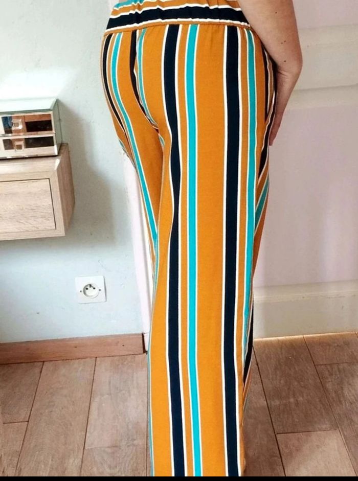 Pantalon fluide  bleu  marine  moutarde rayé  Zara XS Excellent état - photo numéro 2