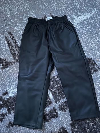 Pantalons semi cuir taille 3-4 ans