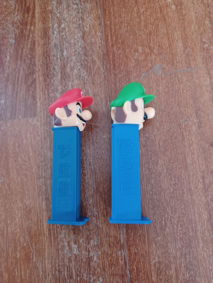2 distributeurs Pez mario bros et Luigi, en très bon état - photo numéro 3