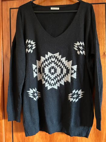 Pull noir col v taille unique Vintage dressing