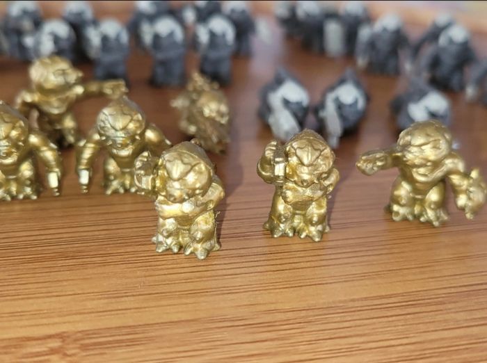 Lot de mini figurines atomicron collection - photo numéro 9