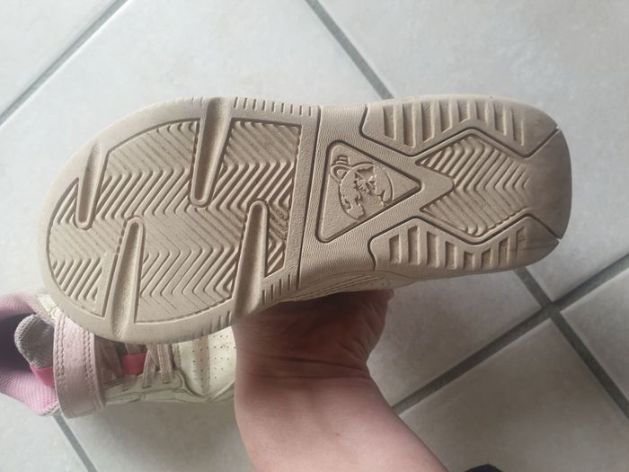 Baskets blanches - Taille 29 - photo numéro 3