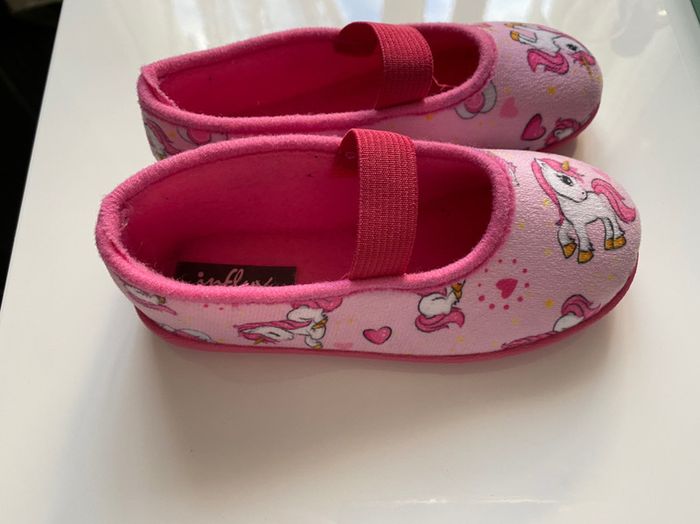 Chaussons pointure 24 - photo numéro 2
