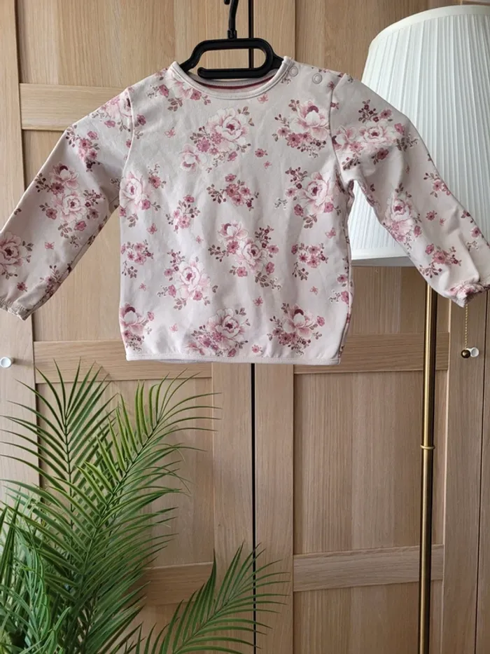 Pull C&A fille 12-18 mois
