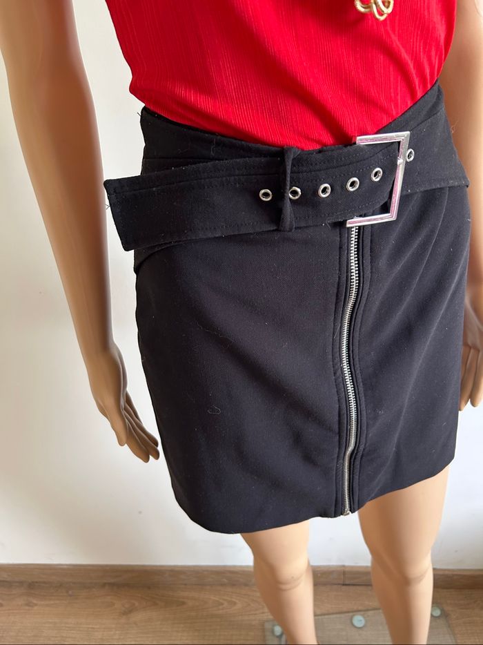 Jupe noire avec ceinture Morgan taille 36 TBE - photo numéro 4