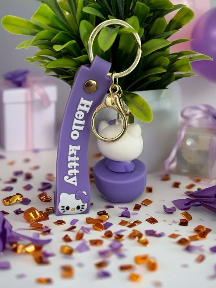 Porte clés Hello Kitty violet - photo numéro 3