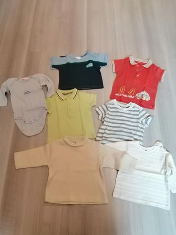 Lot de tee shirt et bodies 6mois