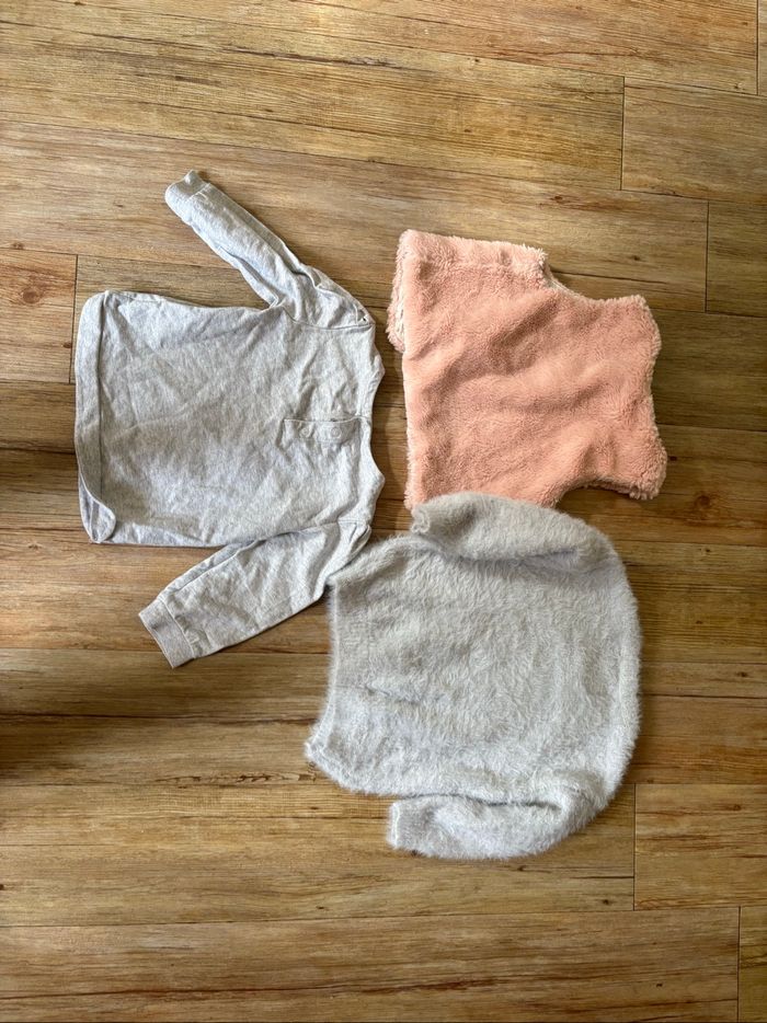 Lot pulls / gilet 3 ans - photo numéro 2