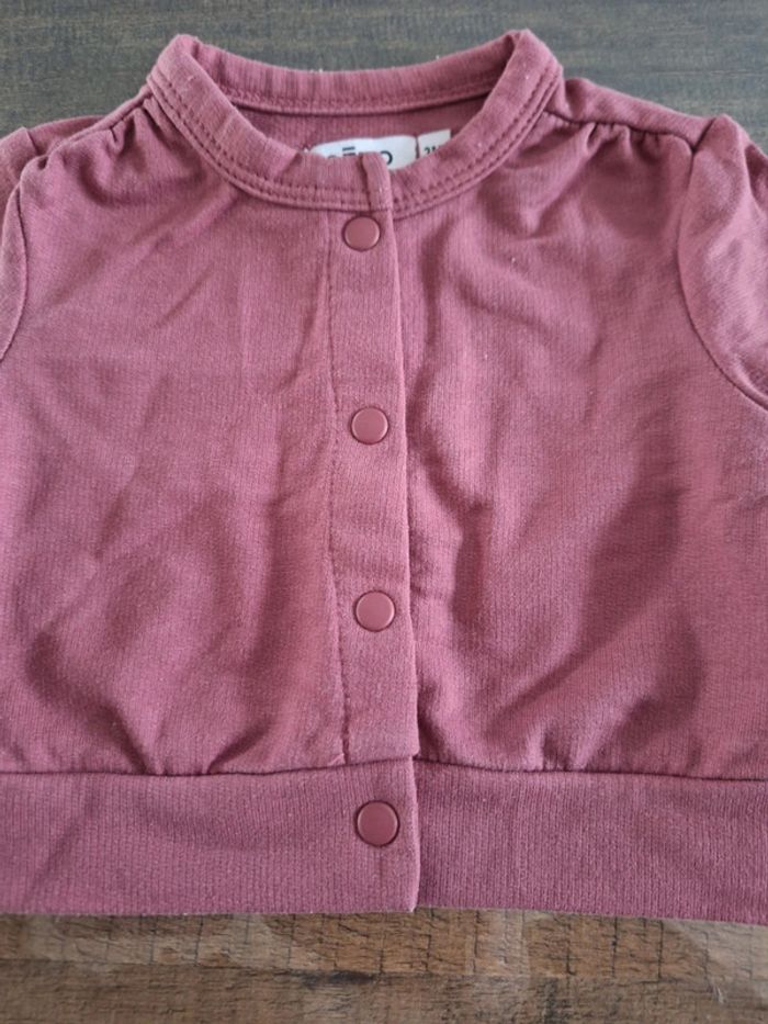 Gilet bordeaux - photo numéro 2