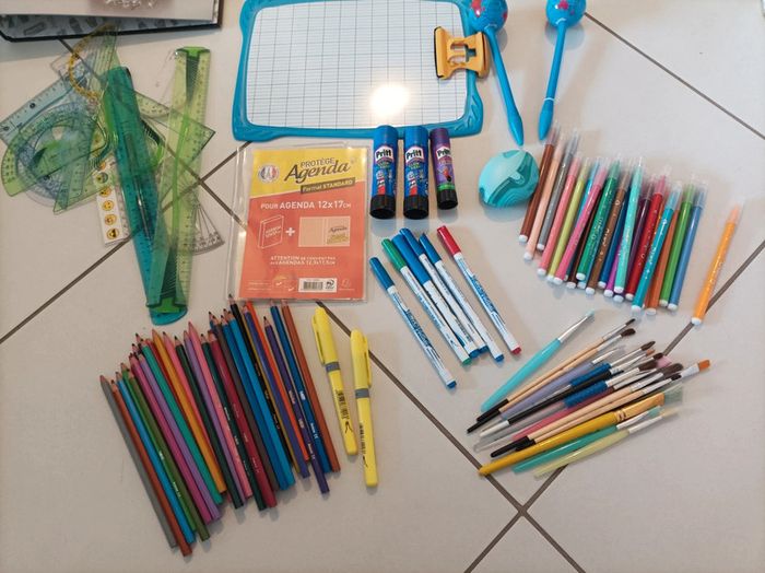 Lot scolaire - photo numéro 4