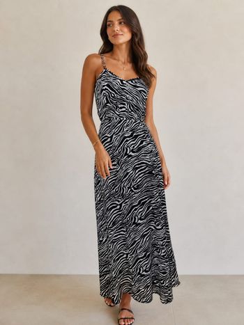 Robe ikks taille 40 neuve 