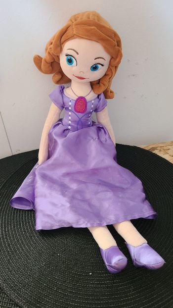Peluche princesse Sofia robe mauve DISNEY