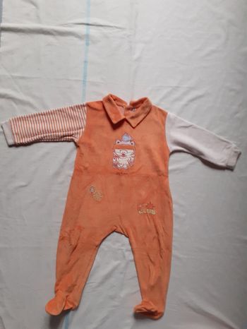 Babygros orange manches blanches et rayées oranges