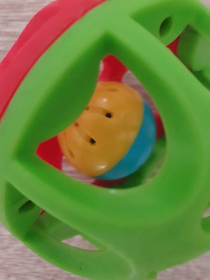 Balle éducative avec grelot - photo numéro 3