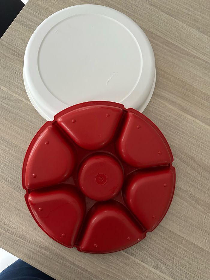 Assiette a compartiment Tupperweare - photo numéro 2