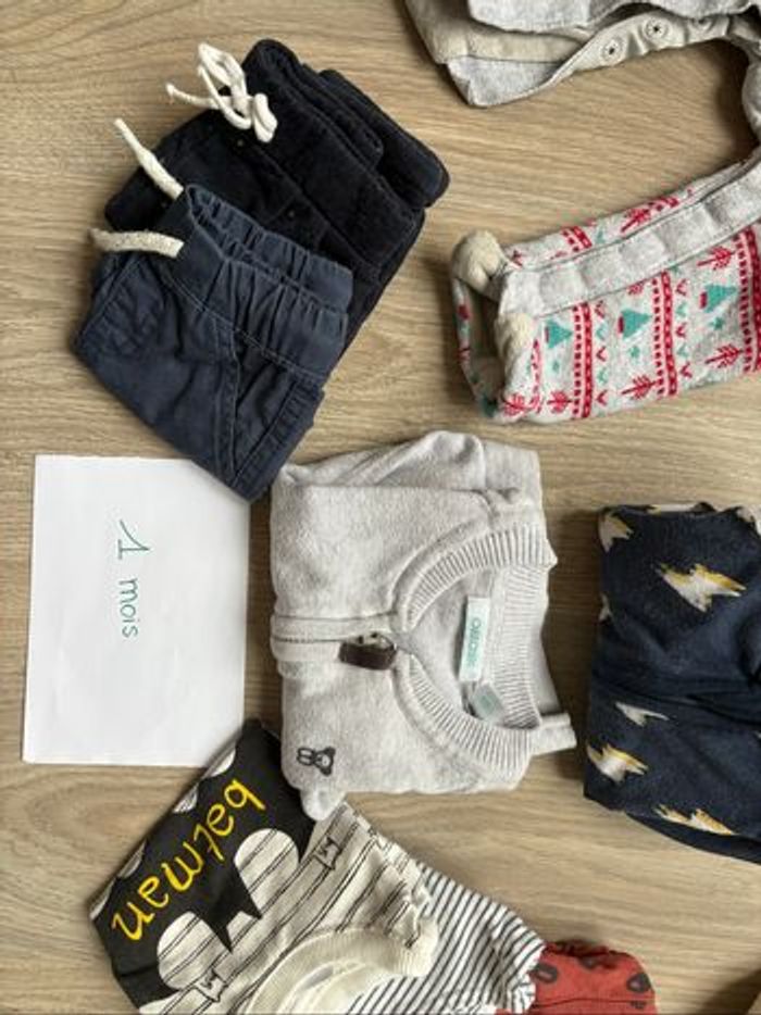 Lot vêtements 1 mois - photo numéro 7