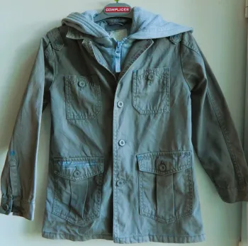 Veste à capuche "Tout compte fait" T 6 ans