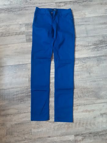 Pantalon bleu electrique
