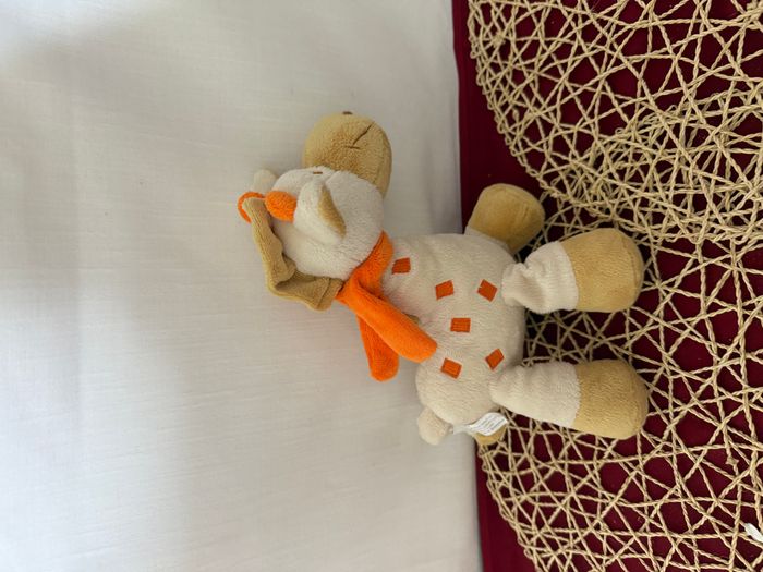 Doudou girafe écru, beige, écharpe orange, Maxita - photo numéro 5