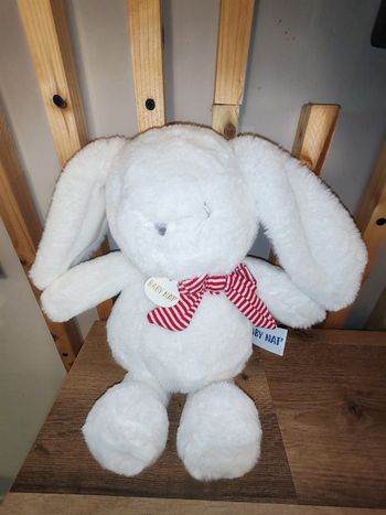 Magnifique lapin blanc baby nat édition Noël