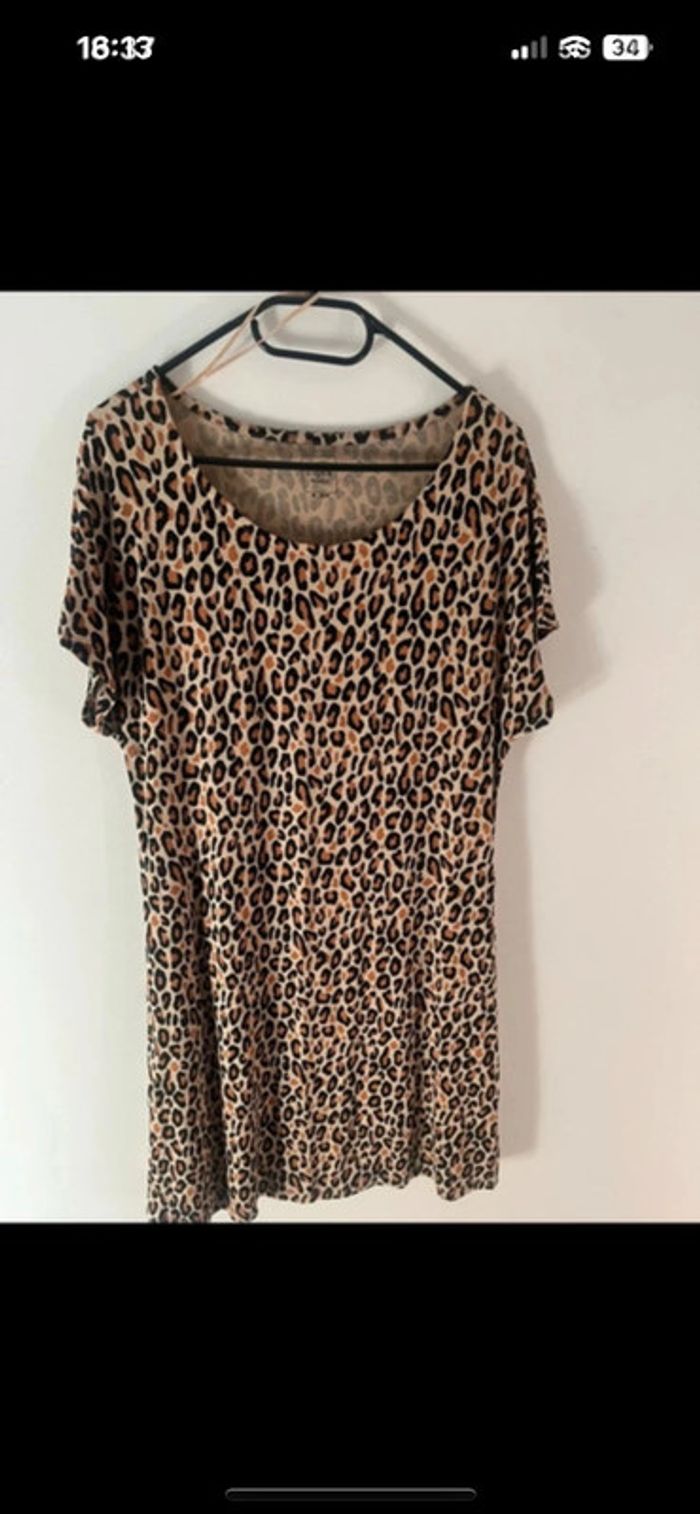 Robe léopard élégante et tendance taille 38/40