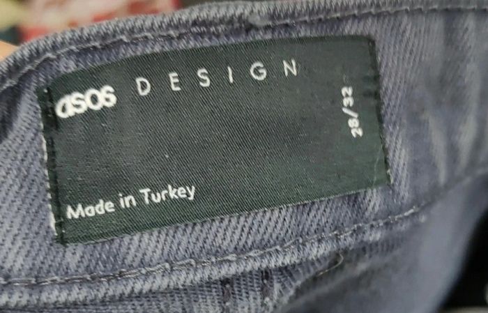 Jean mom gris/reflets lilas Asos - photo numéro 7