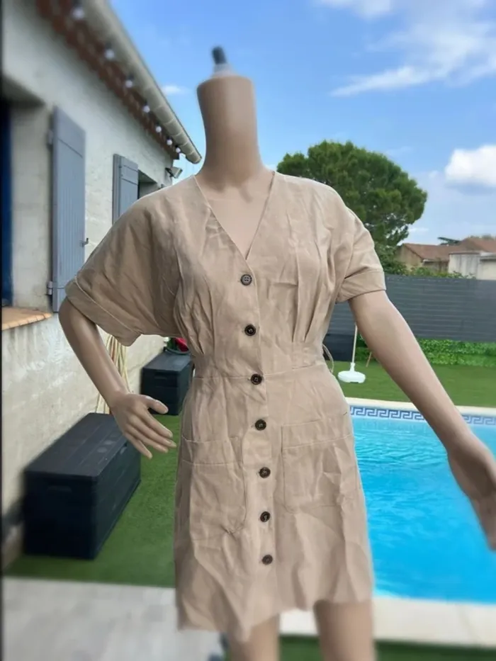 Robe Zara taille M – quasi neuve