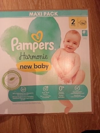 Couches pampers harmonie taille 2