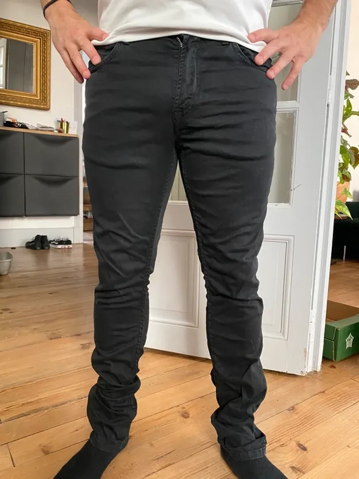 Pantalon noir Zara - photo numéro 2