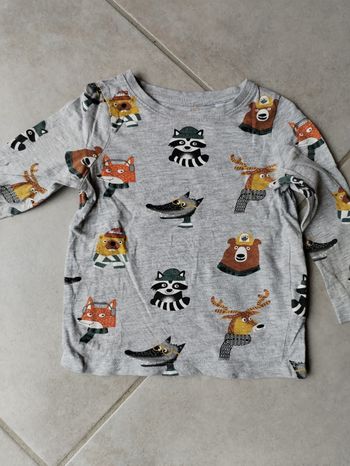 Tee-shirt C&A, taille 2-3 ans