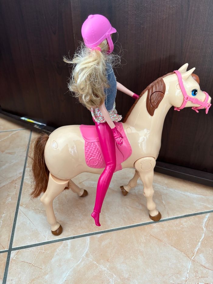 Barbie et son cheval - photo numéro 7