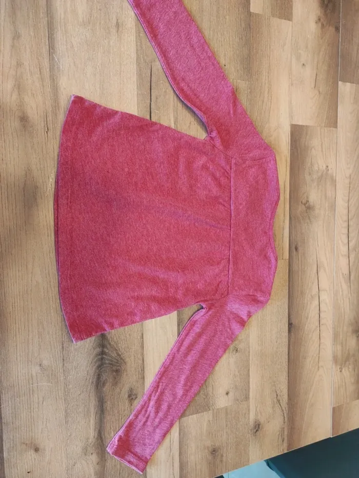 Tee-shirt Kiabi en bon état 4 ans - photo numéro 4