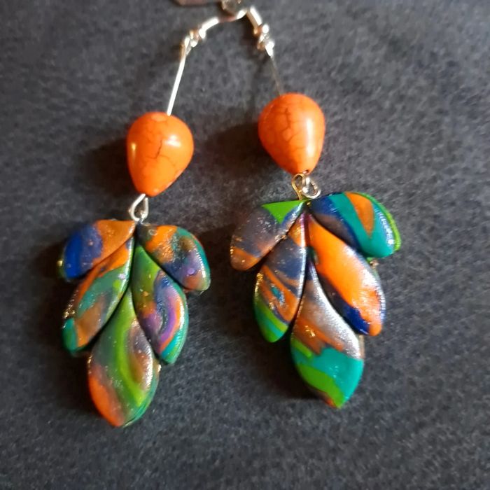 Boucles d'oreilles pendante multicolore pâte polymere - photo numéro 10