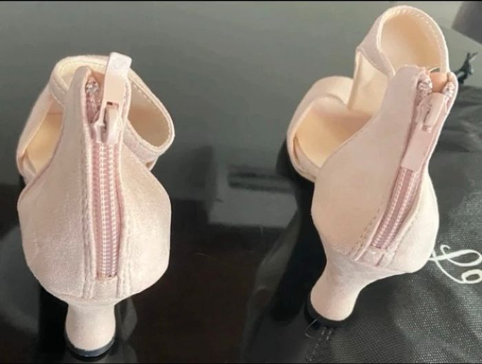 Haussier à talon rose 35 neuve - photo numéro 2