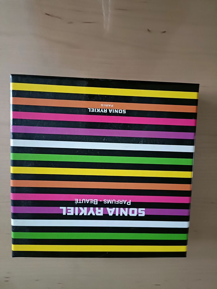 COFFRET SONIA RIKIEL 5 MINIATURES DE 7,5ML