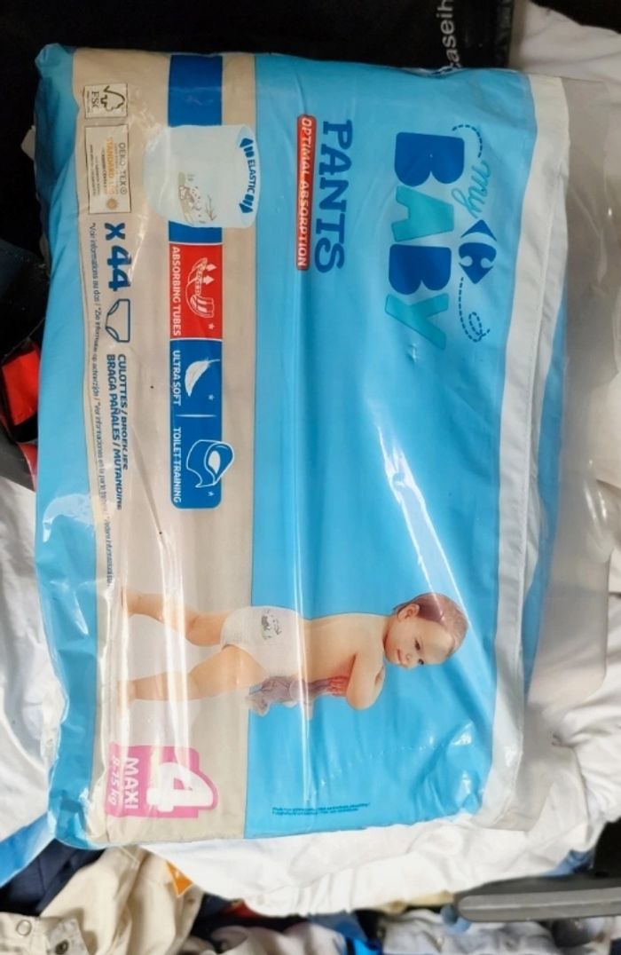 Couches carrefour taille 4