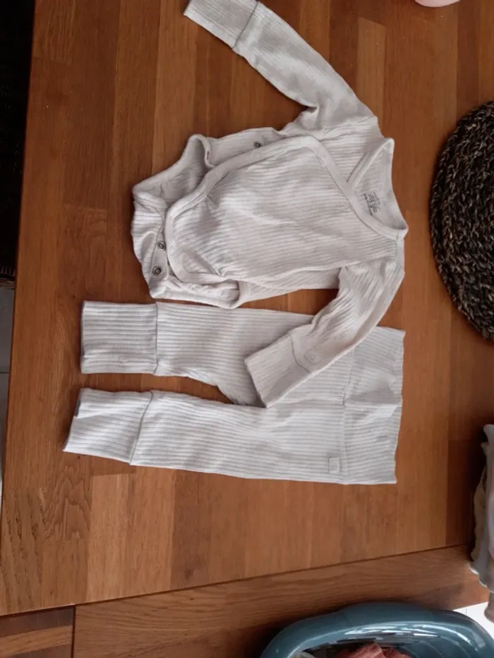 Ensemble body et leggings évolutifs