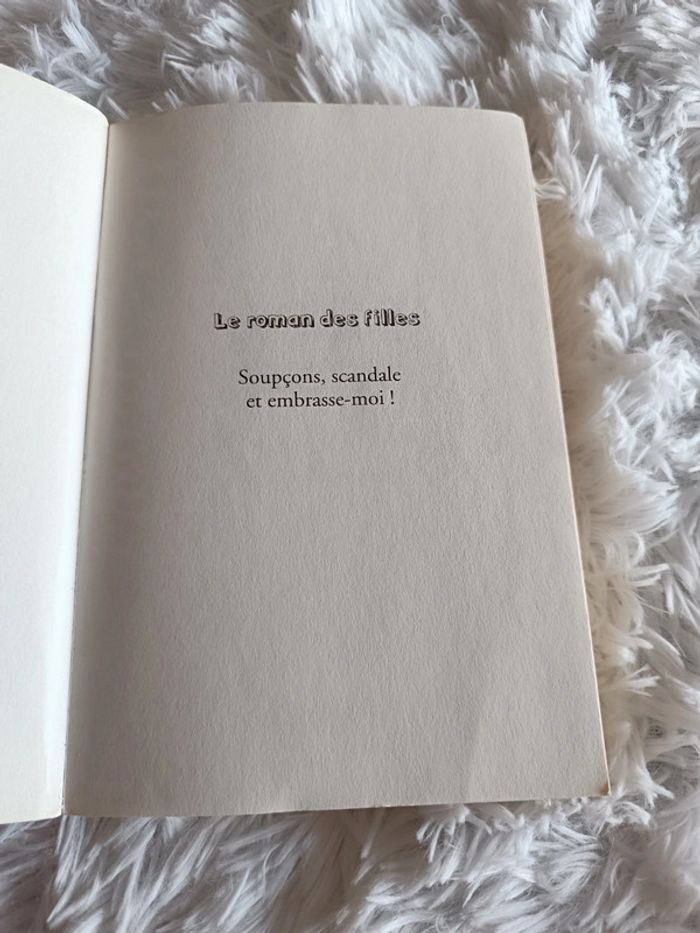 Livre Le roman des filles _ Fleurus - photo numéro 4