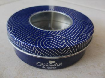 Boîte ronde en métal