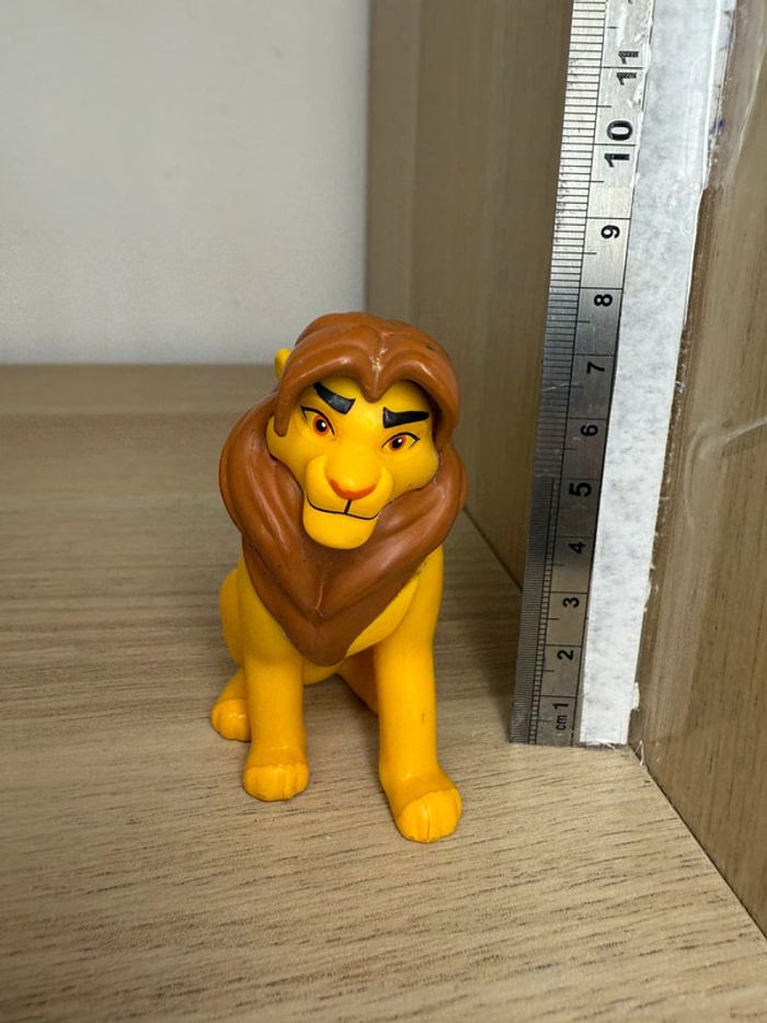 Figurine simba le roi lion Disney